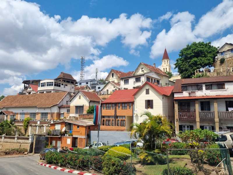 Мадагаскар и Маврикий. Баобабы и киты.