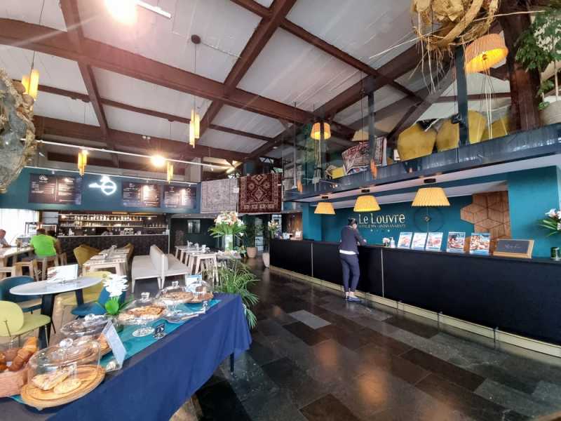 Мадагаскар и Маврикий. Баобабы и киты.