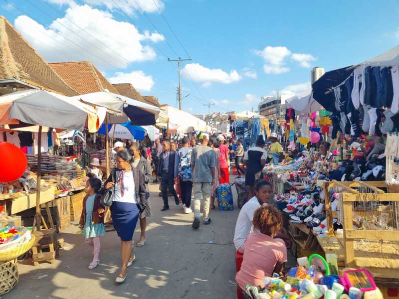 Мадагаскар и Маврикий. Баобабы и киты.