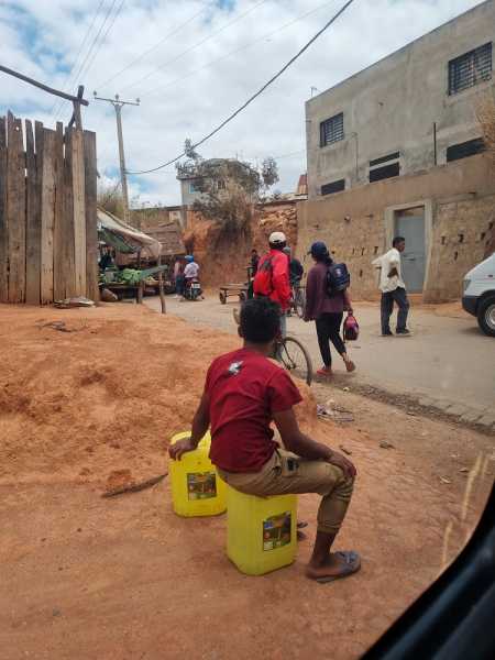 Мадагаскар и Маврикий. Баобабы и киты.