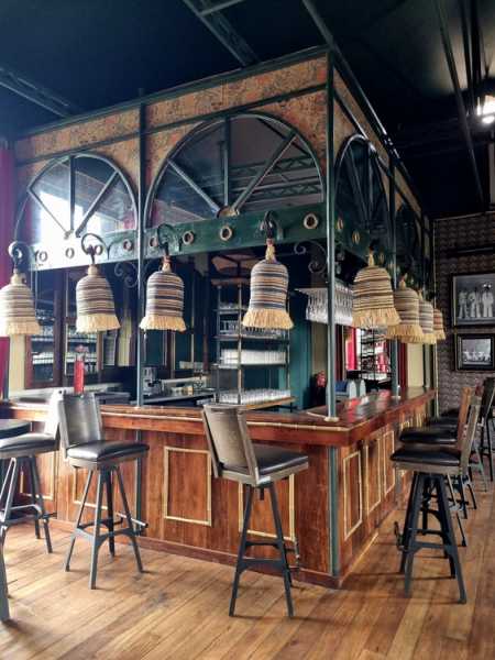 Мадагаскар и Маврикий. Баобабы и киты.