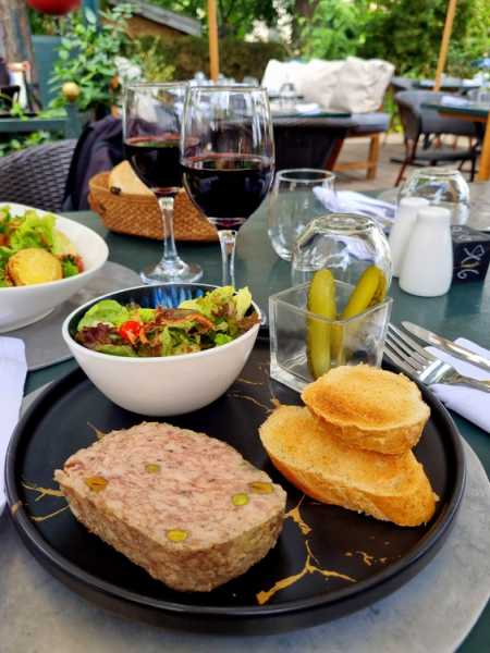 Мадагаскар и Маврикий. Баобабы и киты.