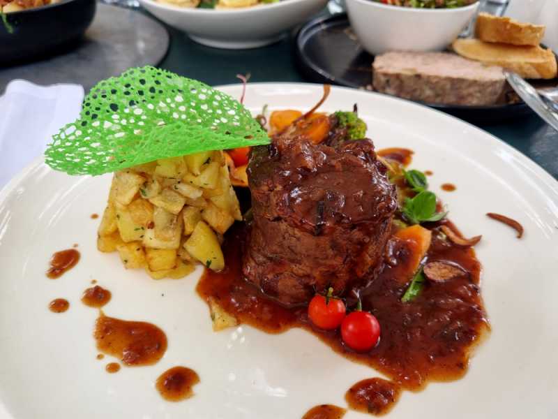 Мадагаскар и Маврикий. Баобабы и киты.