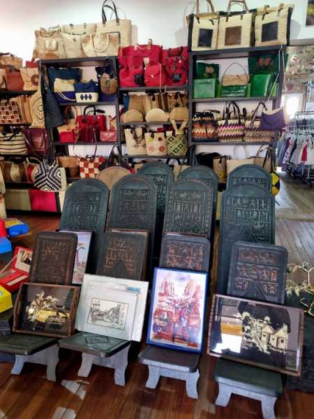 Мадагаскар и Маврикий. Баобабы и киты.