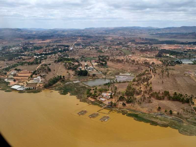 Мадагаскар и Маврикий. Баобабы и киты.
