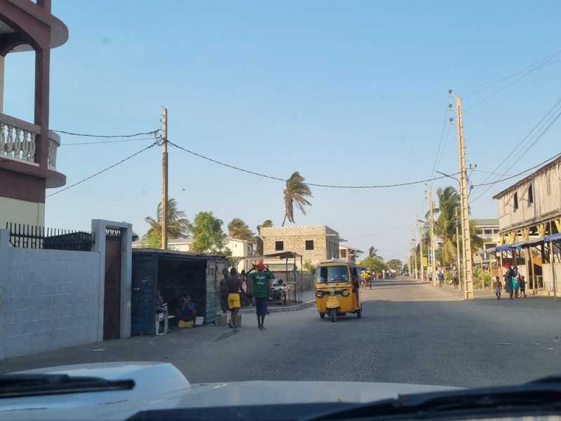 Мадагаскар и Маврикий. Баобабы и киты.