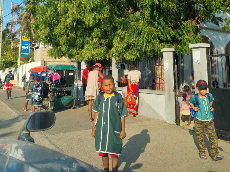 Мадагаскар и Маврикий. Баобабы и киты.