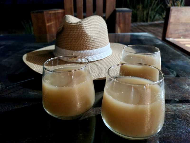 Мадагаскар и Маврикий. Баобабы и киты.