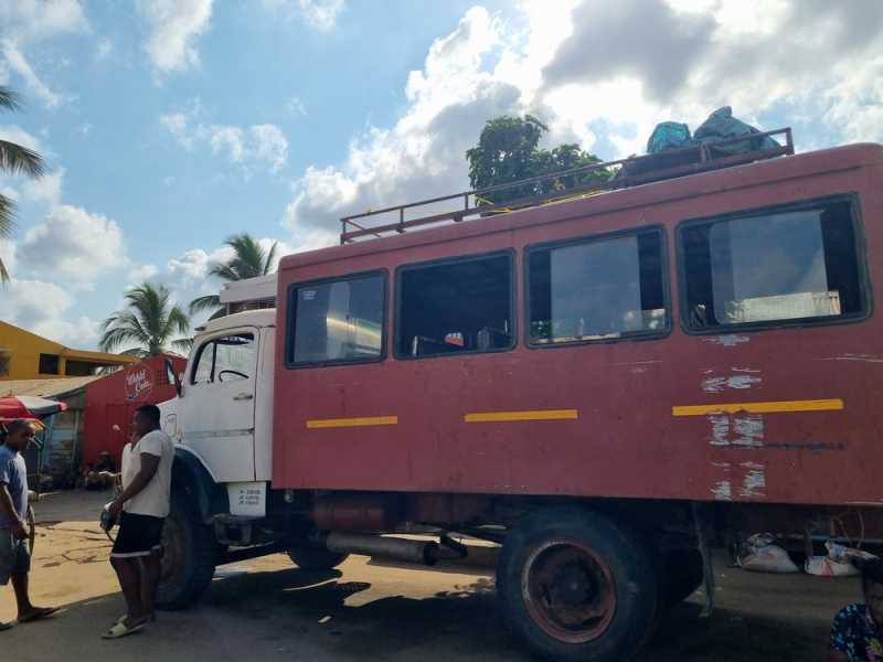 Мадагаскар и Маврикий. Баобабы и киты.