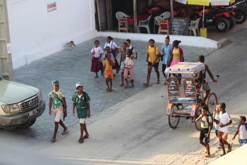 Мадагаскар и Маврикий. Баобабы и киты.