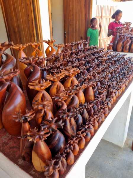 Мадагаскар и Маврикий. Баобабы и киты.