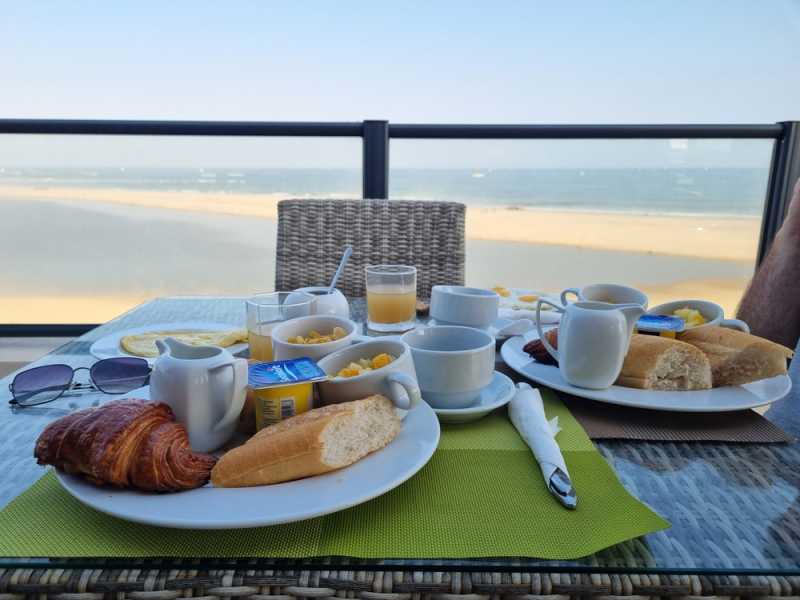 Мадагаскар и Маврикий. Баобабы и киты.