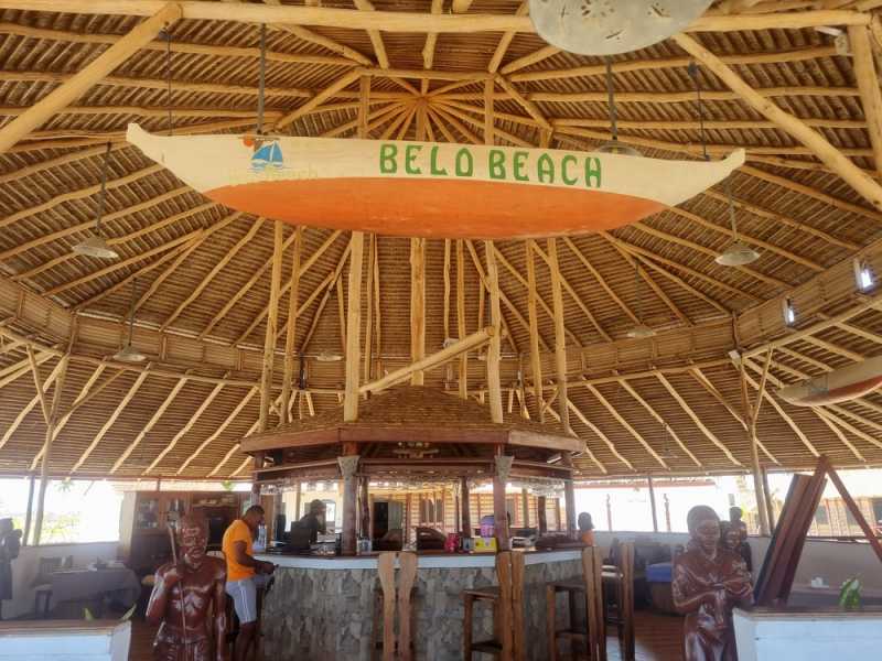 Мадагаскар и Маврикий. Баобабы и киты.