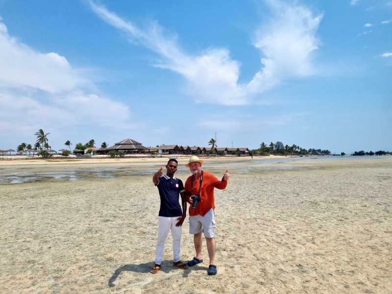 Мадагаскар и Маврикий. Баобабы и киты.