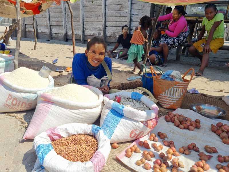 Мадагаскар и Маврикий. Баобабы и киты.