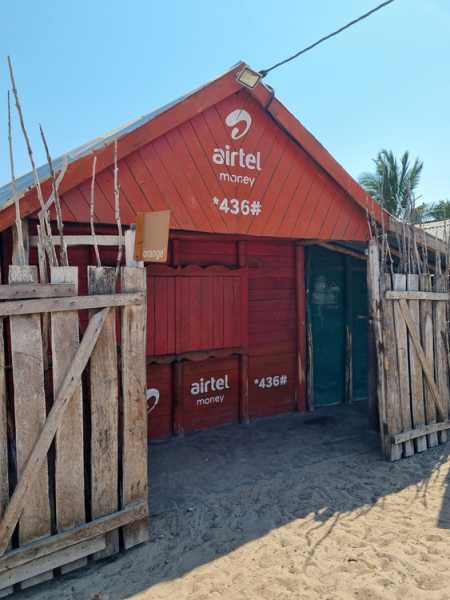 Мадагаскар и Маврикий. Баобабы и киты.