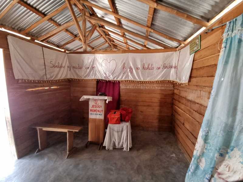 Мадагаскар и Маврикий. Баобабы и киты.