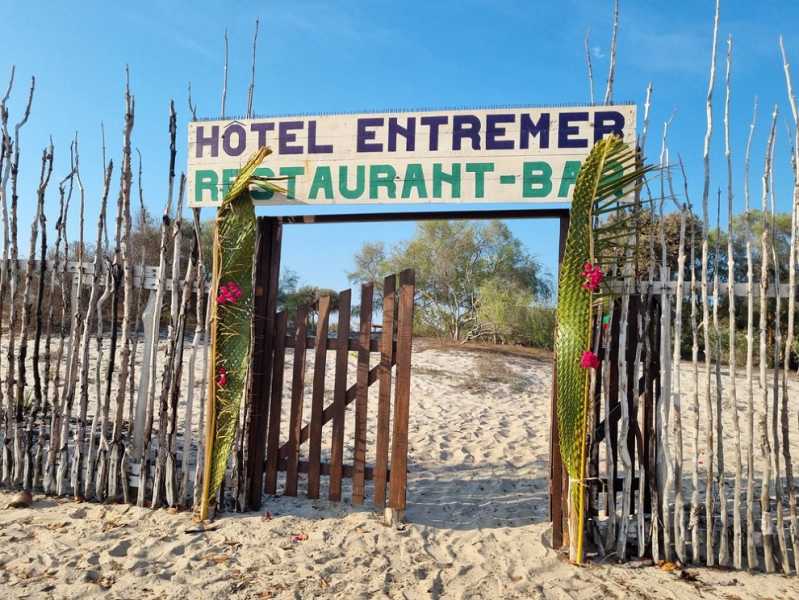 Мадагаскар и Маврикий. Баобабы и киты.