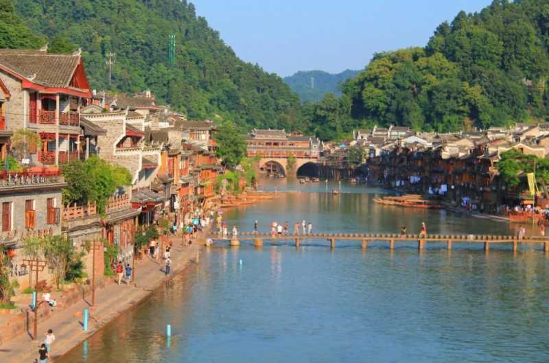 Фэнхуан днем