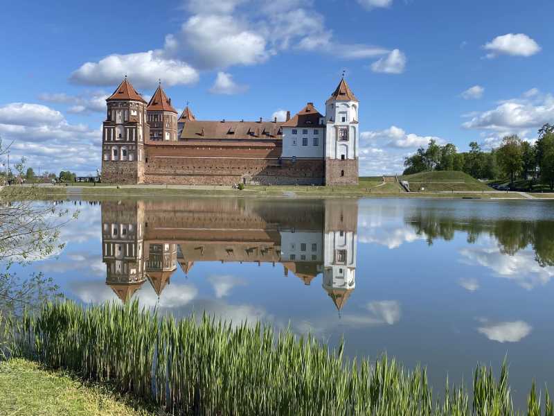 Беларусь – заповедники, пущи, нацпарки, замки. И чуть-чуть по городам. На машине из Питера. Беларусь – заповедники, пущи, нацпарки, замки. И чуть-чуть по городам. На машине из Питера.