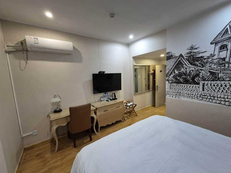 «Элосси» в очаровании Поднебесной. Октябрь 2025.