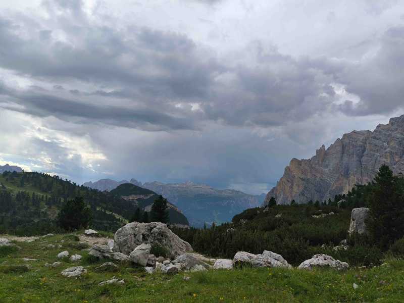 Триста горных километров и три оперы