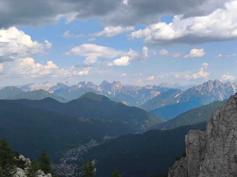 Триста горных километров и три оперы