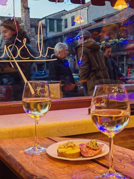 Декабрьская Венеция и новогодний подарок всем читателям прямо из сердца лагуны