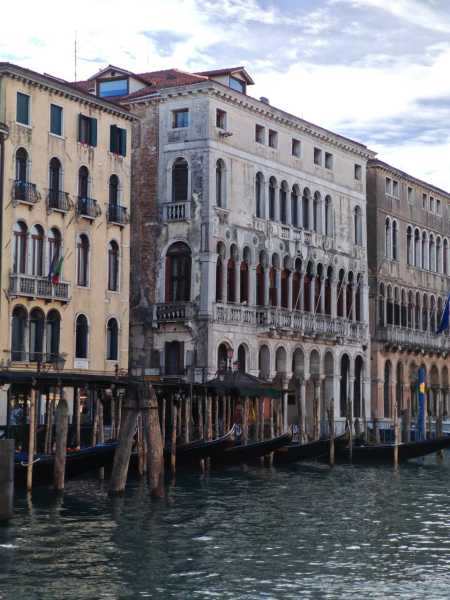 Декабрьская Венеция и новогодний подарок всем читателям прямо из сердца лагуны