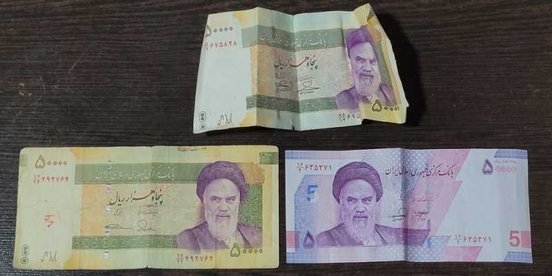 Обмен валюты в Иране