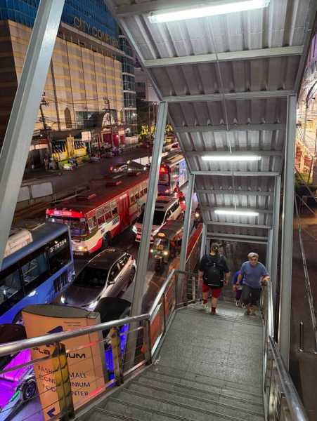 Блестяшки и вкусняшки: Новый Год в Чиангмае, Хуахин, Бангкок