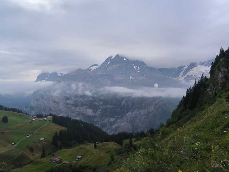 Триста горных километров и три оперы