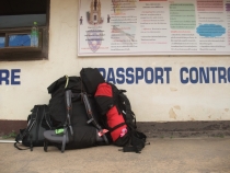 наши рюкзаки граница между Тайландом и Лаосом