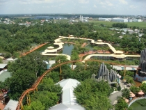 Более 2000 км с юга на север по Вьетнаму.