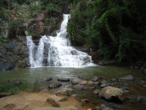 Более 2000 км с юга на север по Вьетнаму.
