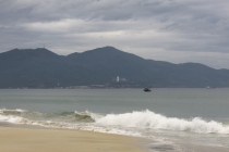 Более 2000 км с юга на север по Вьетнаму.