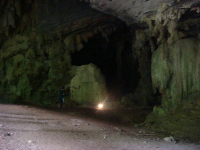 Более 2000 км с юга на север по Вьетнаму.