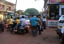 Индия, Бага, новый год 2012 и одинокая белая женщина