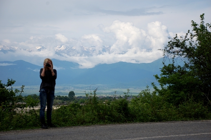 День Победы в Грузии (неделя в мае 2012 г.). Тбилиси, ВГД, Казбеги, Кахетия, Батуми. День Победы в Грузии (неделя в мае 2012 г.). Тбилиси, ВГД, Казбеги, Кахетия, Батуми.