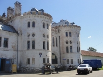 ЮРИНО : Нижегородская область, в Юрино есть замок