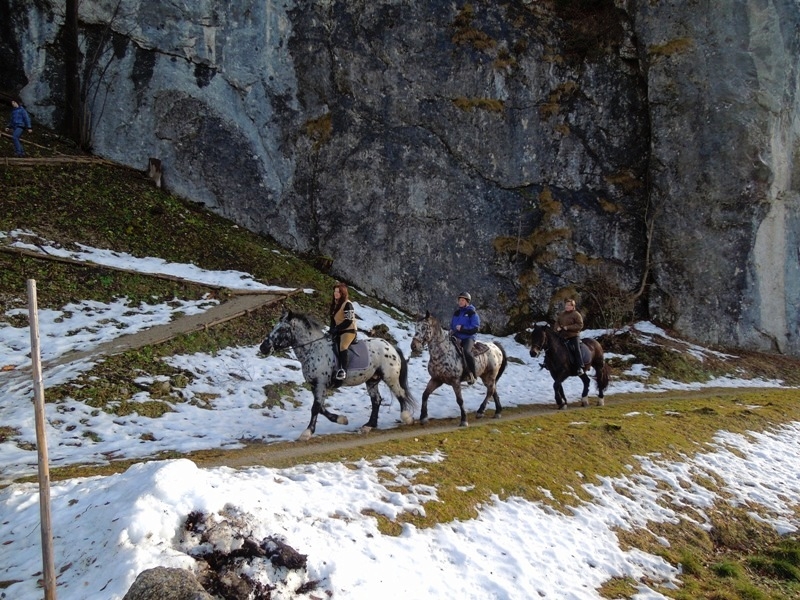 2012, июль и дек. Маленькая Бавария (закоулки Аммергау). Не пастухи, не матадоры мы...