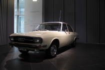 AUDI - Audi 100 Limousine