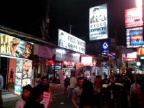 Жадность,океан,еда,массаж,джунгли.