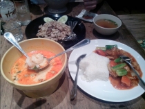 Жадность,океан,еда,массаж,джунгли.