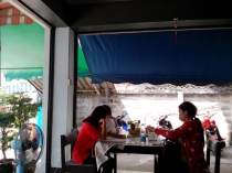 Жадность,океан,еда,массаж,джунгли.