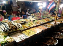 Жадность,океан,еда,массаж,джунгли.