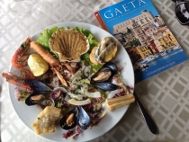 Отдых на море с детьми в Италии. Выбор побережья для пляжного отдыха.