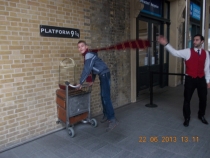 Лондон, Бат, Студия Warner Brothers, с подростком, без знания языка