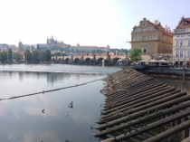 Семейные испанские каникулы с пересадками в Праге