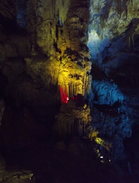 Пещера Прометея